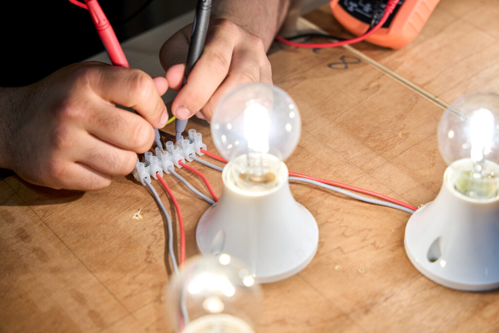 Élève en électricité